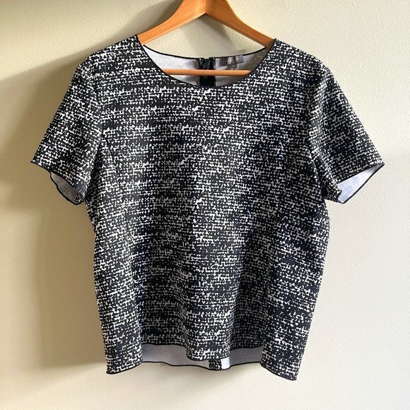 VINCE CAMUTO SHORT SLEEVE BLOUSE TOP WOMENS SIZE XL - Picture 1 of 4